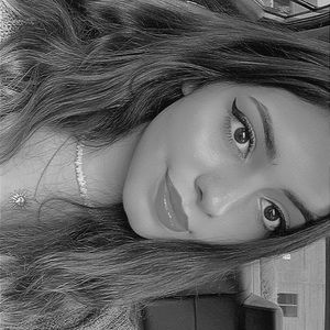 Meet your Posher, Yessi